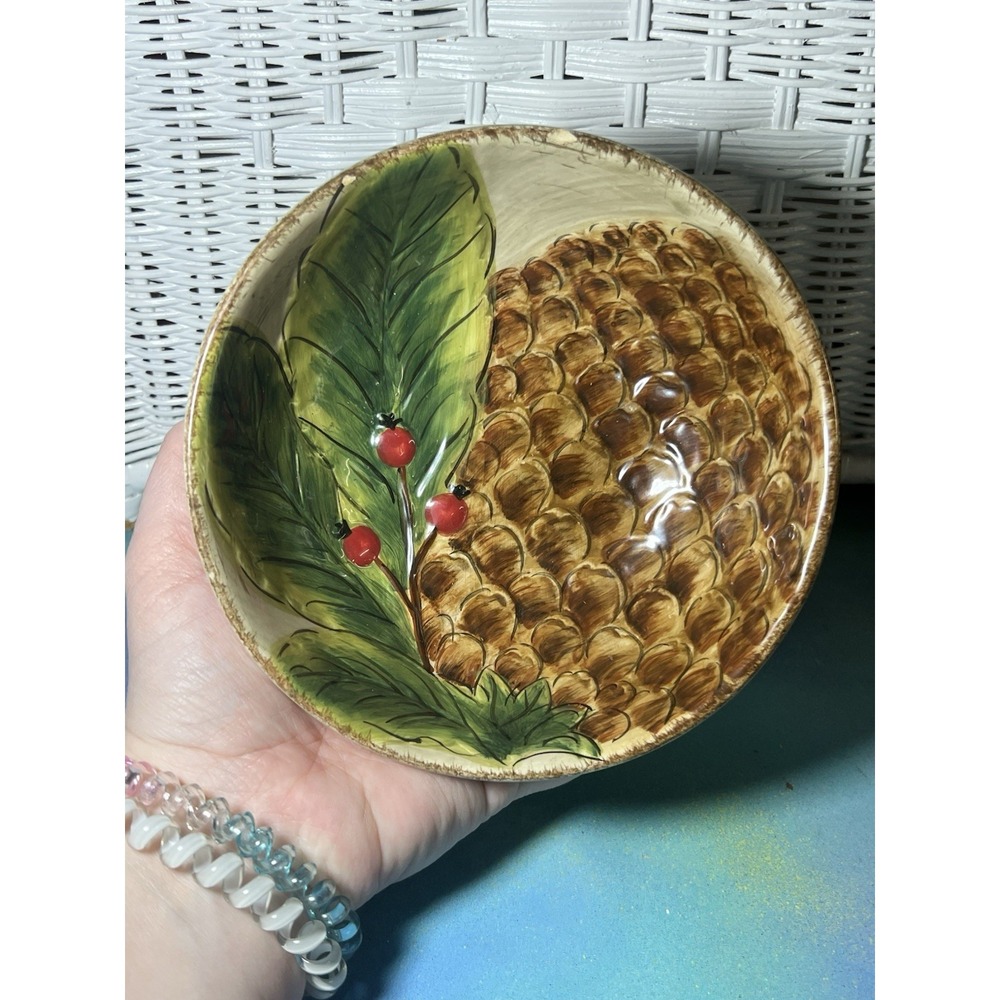 Dario Farrucci Designs Hand Crafted Painted Bowls Majolica Leaves Berries